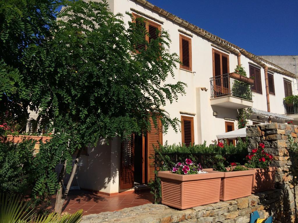 Villa Giuliana San Vito Lo Capo Room photo